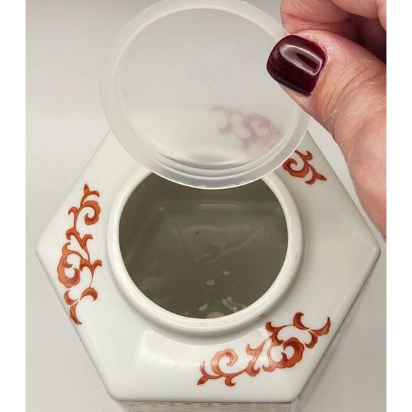 Vintage Dolphin China 6 sided Ginger Jar Japan Ceramic Footed w/Lid Gold Leafing - Picture 7 of 11